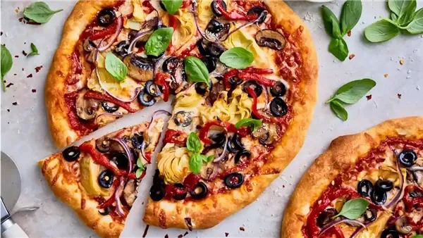 مكونات عجينة البيتزا