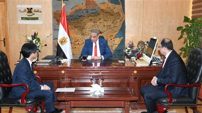 محافظ الفيوم: المناخ في مصر جاذب للاستثمار بدعم القيادة السياسية 