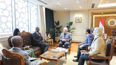 وزير التعليم العالي يستقبل سفير الكونغو الديموقراطية لبحث التعاون المشترك| صور 