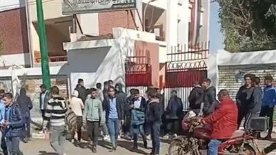 ضبط 8 طلاب بالصف الأول الثانوي في الدقهلية بعد مشاجرة بالمطواي خلال أداء الامتحانات