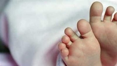 عمره يومان.. العثور على رضيع حديث الولادة ملقى داخل مستشفى قطور بالغربية