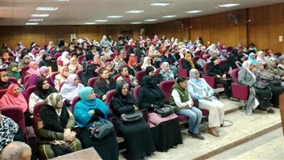 وحدة السكان بالمنيا تطلق مبادرة أنتِ قادرة.. المرأة تنتج وتصنع بسمالوط