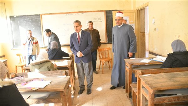 محافظ الغربية يتفقد