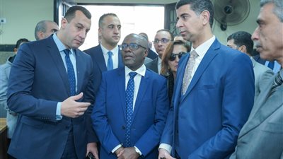 رئيس تنظيم الاتصالات ومدير مكتب التنمية بالاتحاد الدولي يزوران قرى حياة كريمة بالقليوبية