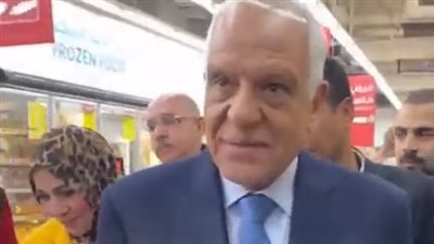 سعره 27 جنيها.. محافظ الجيزة يزيل لافتة أسعار للسكر بـ45 بأحد محلات البقالة خلال جولة تفقدية| بث مباشر 
