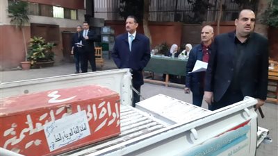 إجراءات توزيع صناديق أسئلة امتحانات الشهادة الإعدادية للإدارات التعليمية بالجيزة| صور