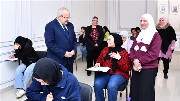 رئيس جامعة القاهرة