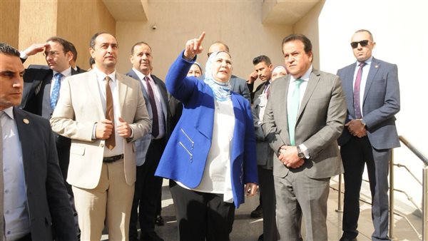  وزيرا التضامن والصحة