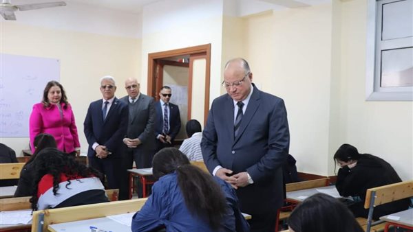  محافظ القاهرة ومدير