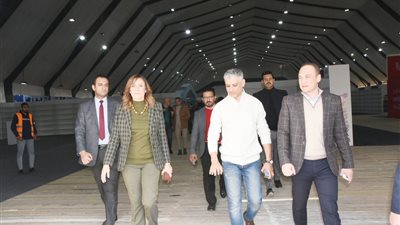 وزيرة الثقافة تتفقد تجهيزات معرض القاهرة الدولي للكتاب| صور