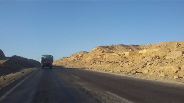 طريق الصعيد الحر