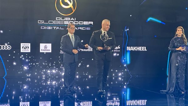 زد يفوز بجائزة جلوب