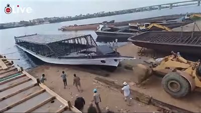 صنعتنا أبهرت الأجانب.. عمال الورش النيلية بكفر الشيخ: بنفذ مركبا مطابقا للمواصفات وبنبهر الزبون