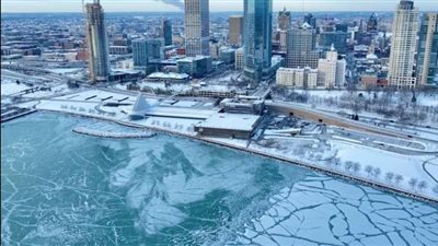 العواصف الشتوية تضرب أمريكا ووفاة 83 شخصا من البرد القارس