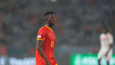 لاعب غينيا ينتقد مدرب منتخب جامبيا: الفريق مثل القمامة