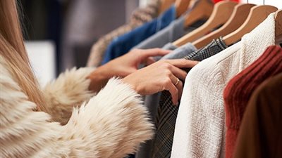 الغرف التجارية: الإقبال على شراء الملابس الشتوية جيد.. ونستعد لتحديد موعد الأوكازيون