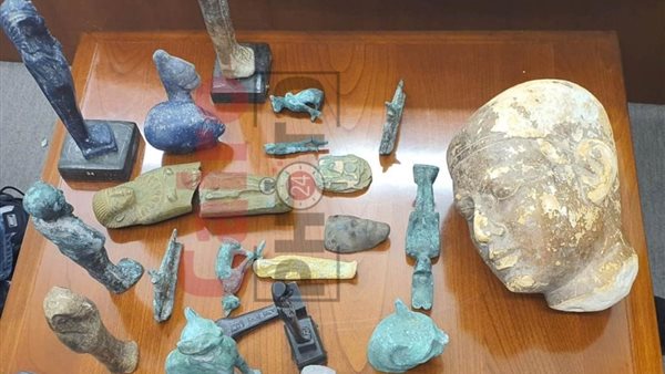 قطع أثرية - أرشيفية