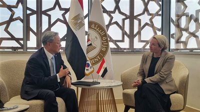 وزيرة البيئة تبحث مع السفير الكوري توسيع التعاون الثنائي 