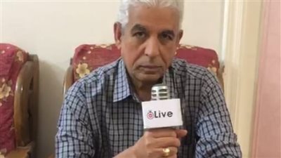 كتبوا اسمه بدل أخوه في شهادة الوفاة.. استغاثة مواطن بعد حذفه من التموين: معاشي كان واقف بسبب غلطة موظف الصحة | بث مباشر