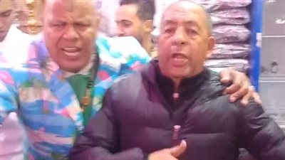 زفة إسكندراني.. عادل شكل يحتفل مع الجماهير بعد صعود المنتخب لدور الـ 16| بث مباشر 