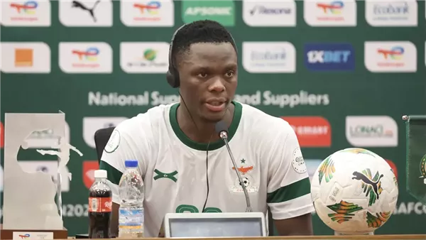 لاعب منتخب زامبيا