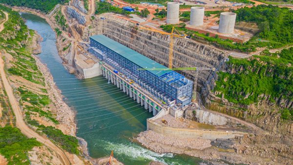 سد ومحطة جوليوس نيريري