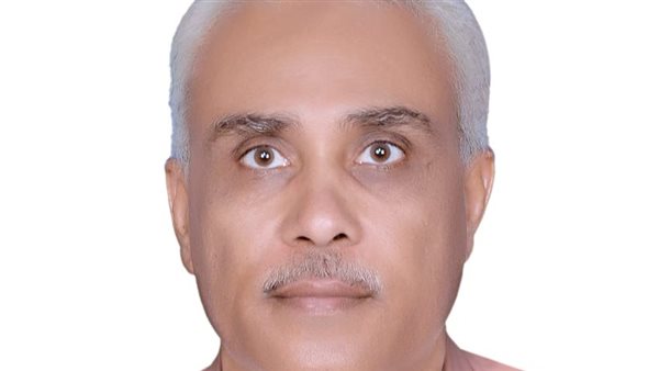 الدكتور محمد محمود