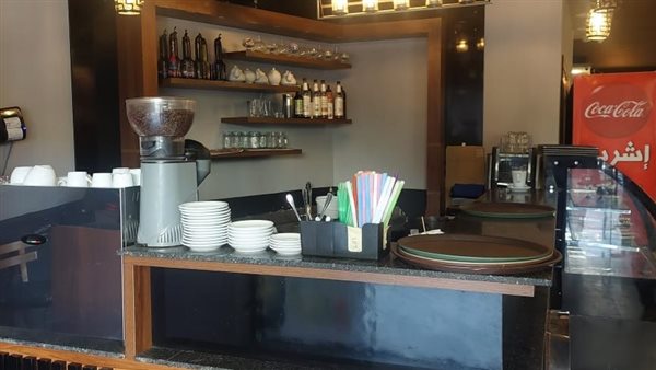 غلق وتشميع مطعم وكافيه