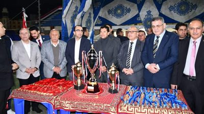 وزير الرياضة ونائب محافظ الإسماعيلية يكرمان مركز شباب فايد بعد تتويجه بدوري توتال إنرجيز