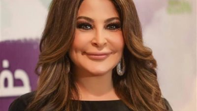  إليسا تحرج معجبًا في حفلها الأخير: بعرف إنك ما بتحبني