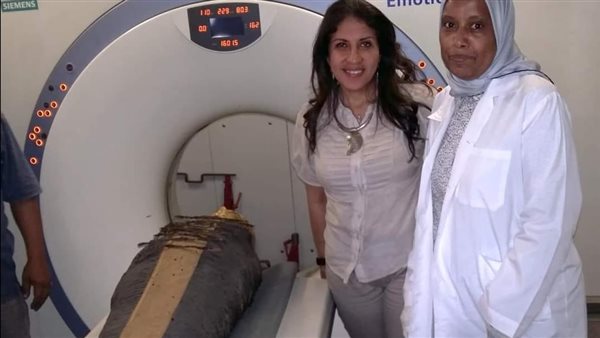 الأشعة المقطعية لمومياء