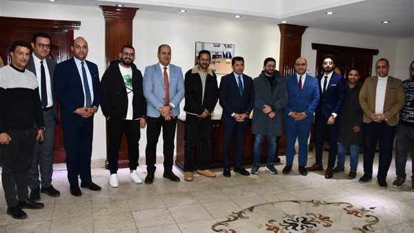 لقاء وزير الرياضة