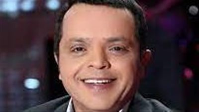 تشرفت إني خدت باسبور بلاد الحرمين.. محمد هنيدي يحصل على الجنسية السعودية |بث مباشر