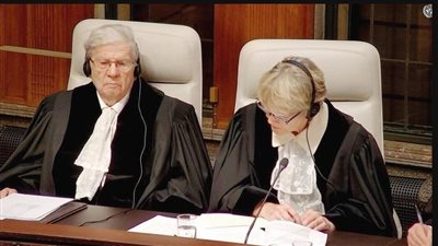 ممثل إسرائيل في العدل الدولية يوقع على قرار ملاحقة الاحتلال بتهمة الإبادة 