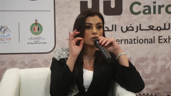 الإعلامية ريهام عياد