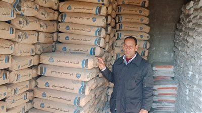 ضبط طن أسمدة مجهولة المصدر خلال حملات تموينية بالبحيرة