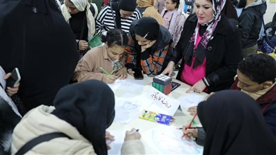 ورش عمل لتنمية المهارات وعروض فنية وتعليمية.. فعاليات يومية للطفل بجناح الأزهر بمعرض الكتاب