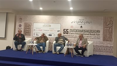 الصالون الثقافي بمعرض الكتاب يناقش قضايا شعر العامية