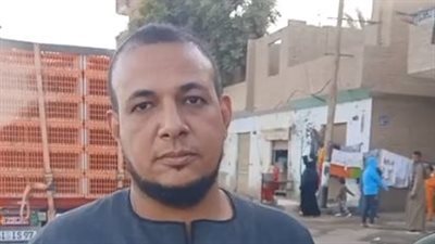 حيوان مسعور يعقر 19 شخصًا داخل قرية بقنا.. وأحد الأهالي: مش كلب والناس خايفين منه | بث مباشر
