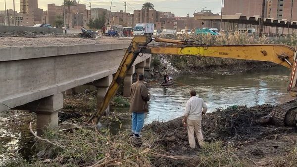 تطهير الترع بأسيوط