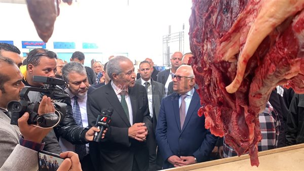 وزير التموين يتابع