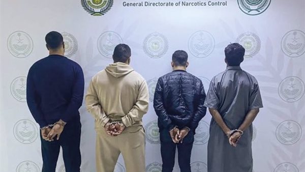 القبض على مصريين