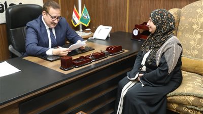 خلال اللقاء اليومي.. محافظ المنوفية يوجه بمساعدات وفرص عمل لعدد من المواطنين