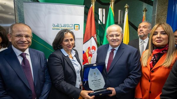 رئيس جامعة القاهرة