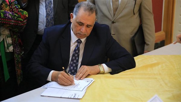 نقيب المحامين عبدالحليم