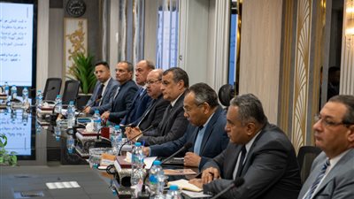 وزيرا الإنتاج الحربي والري يبحثان سبل تعزيز التعاون المشترك 