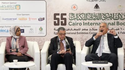 يعقوب الشاروني كاتبا مسرحيا ندوة بمعرض الكتاب