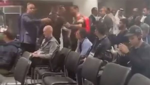 المؤتمر الصحفي لمدرب