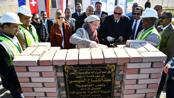 وضع حجر الأساس 