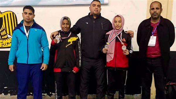 لاعبات بني سويف لرفع